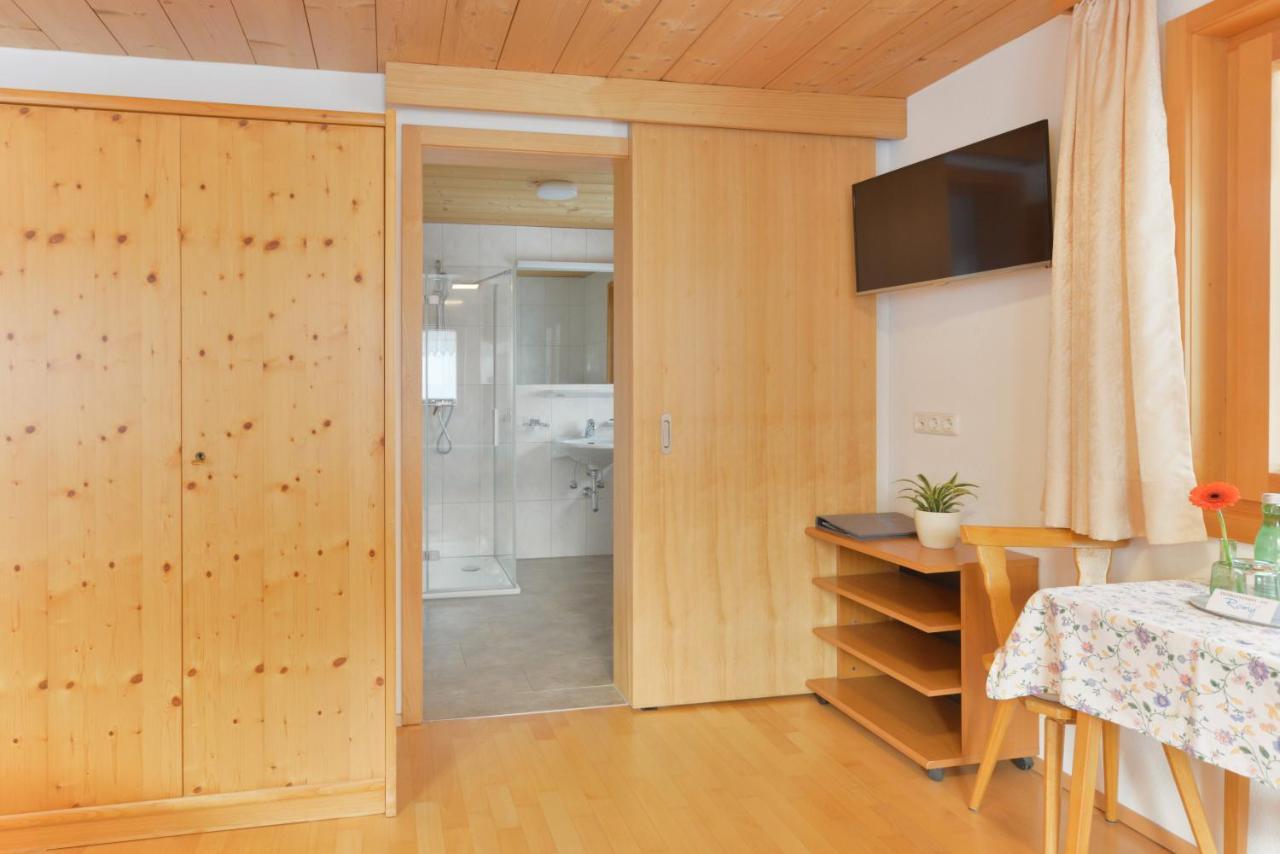 Pension Haus Romy Schoppernau Eksteriør billede