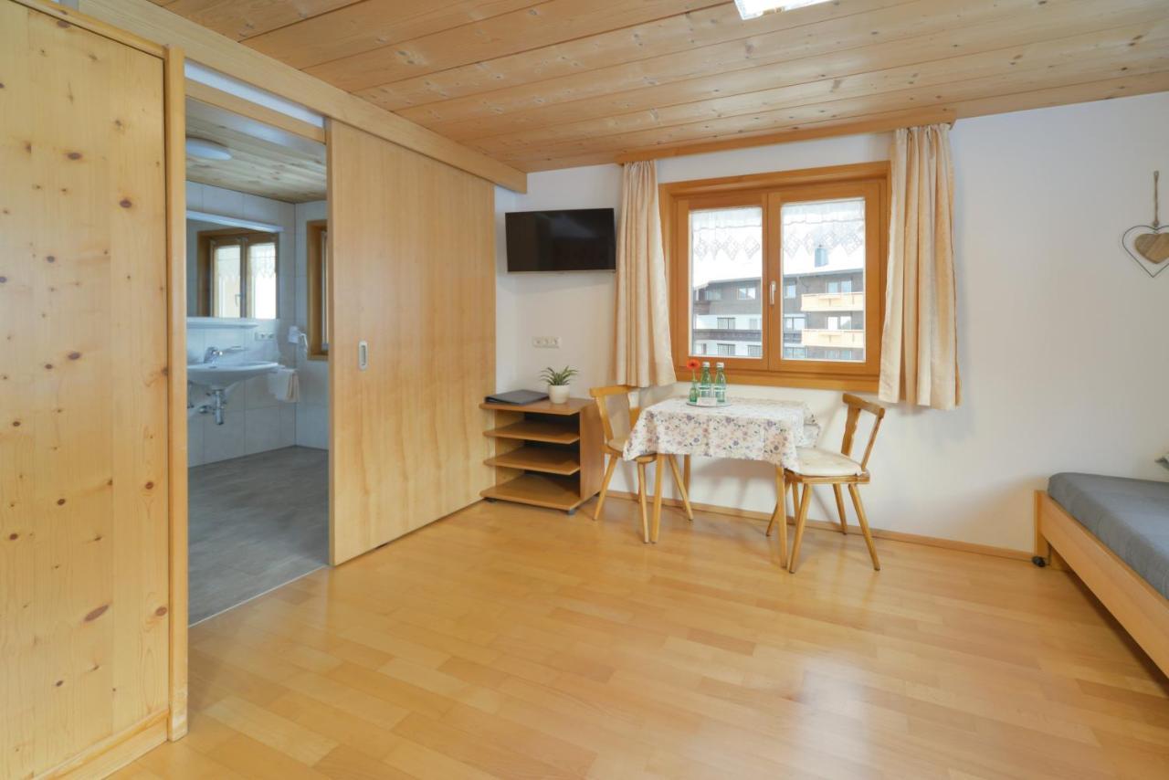 Pension Haus Romy Schoppernau Eksteriør billede